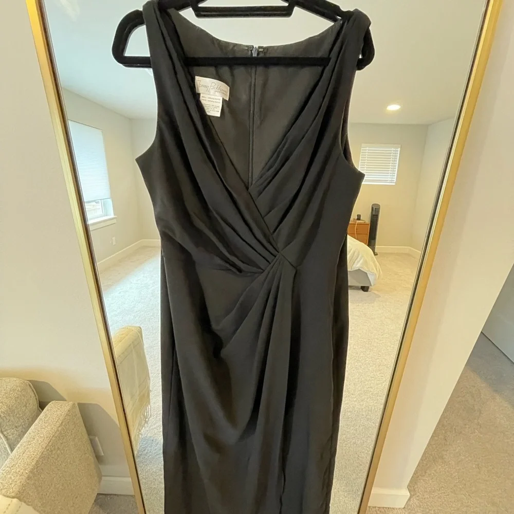 Jenny Packham Evening Gown - Picture 2 of 5